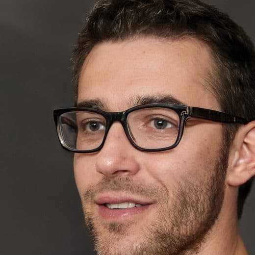 Dr. Mateo García